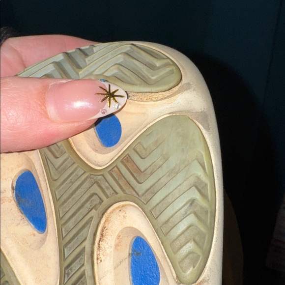 Yeezy boost 700 V3 - Picture 10 of 10